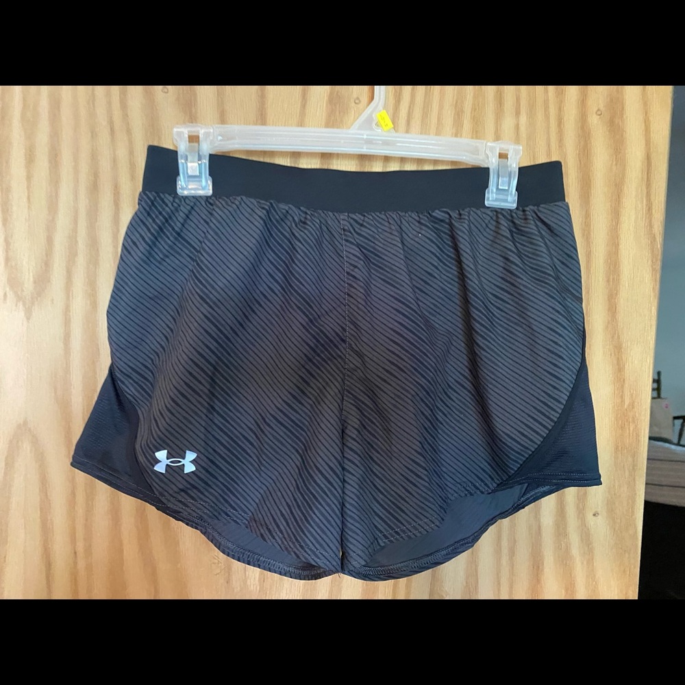 Under Armour Mileage 2.0 shorts - size small